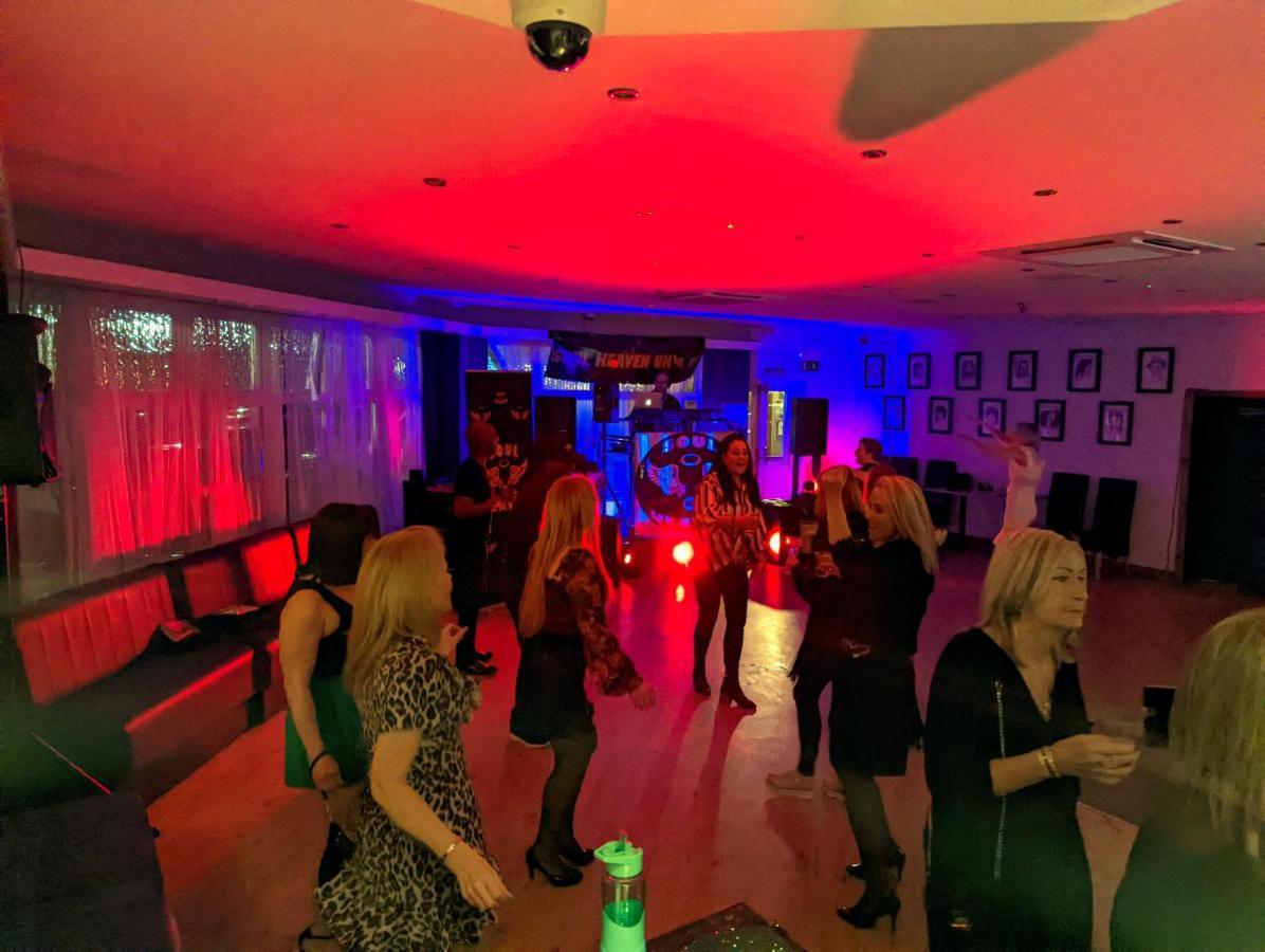 Hotel Celebrity Bournemouth East Cliff By Villare Hotels Bagian luar foto